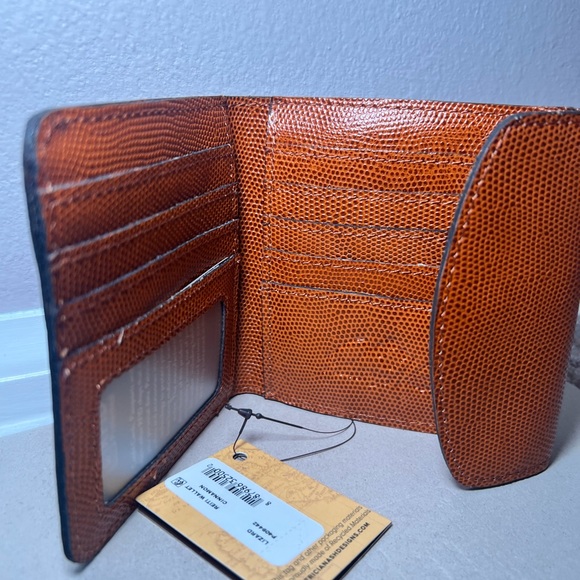 NWT Patricia Nash Leather Texture Bi-Fold Wallet - Picture 4 of 11